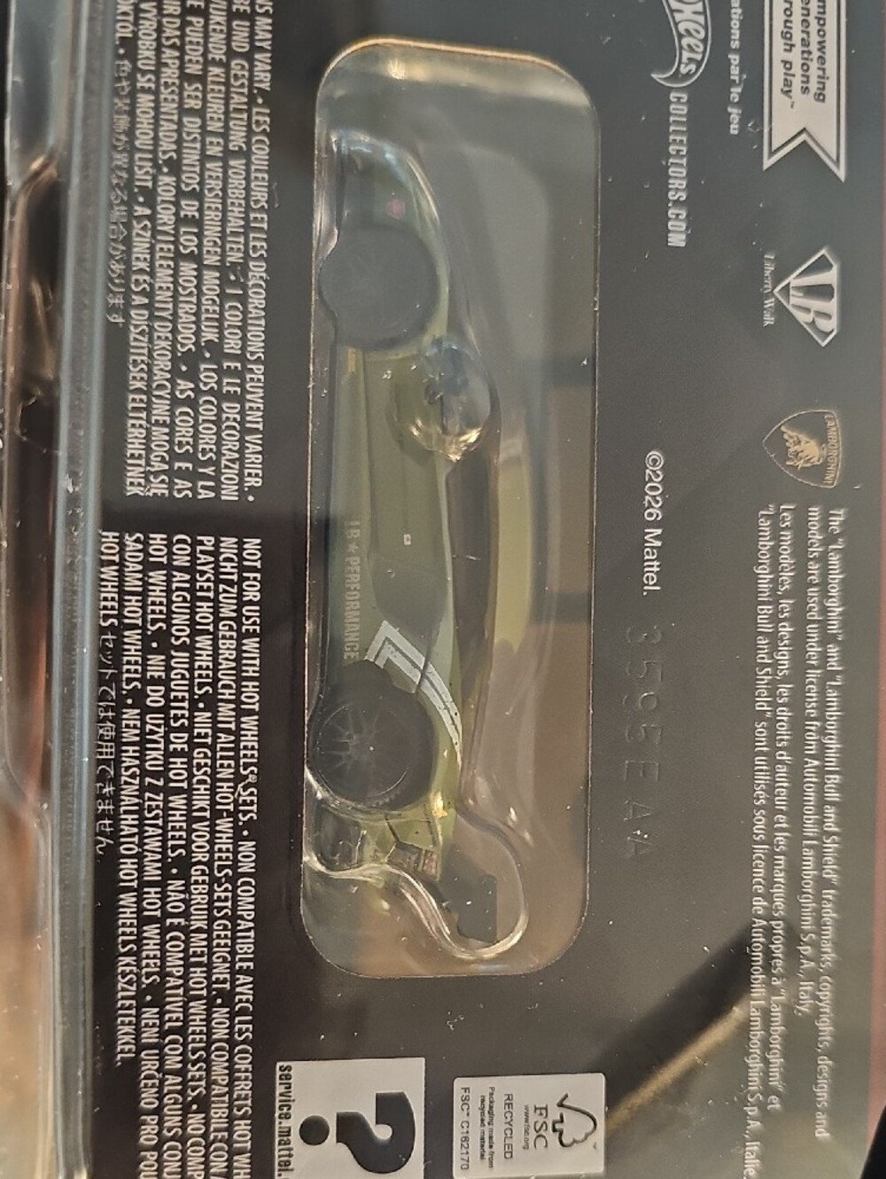 Mattel Hot Wheels Elite 64 LBWK Lamborghini Aventador LP 700-4 - Green - Picture 4 of 5